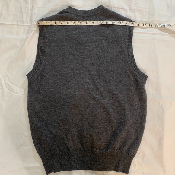 J. Lindeberg Merino Wool V Neck Sweater Vest - Picture 5 of 10